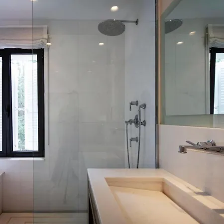 Daire Wonderful Large Located In The Centre Of St Tropez *