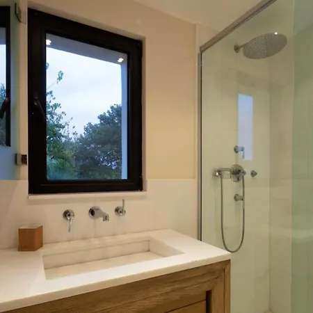 Wonderful Large Located In The Centre Of St Tropez Daire