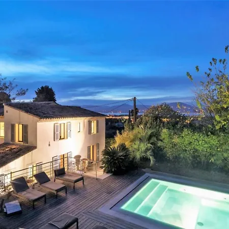 Daire Wonderful Large Located In The Centre Of St Tropez