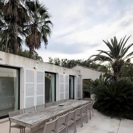 Wonderful Large Located In The Centre Of St Tropez * Saint-Tropez