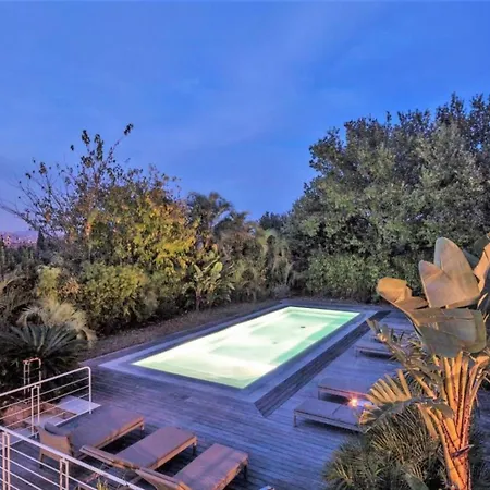 Wonderful Large Located In The Centre Of St Tropez * Saint Tropez